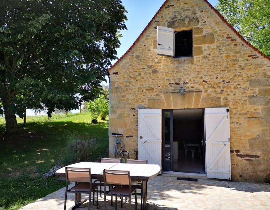 Maison Climatisee Avec Jacuzzi A 10 Min De Sarlat Exterior photo